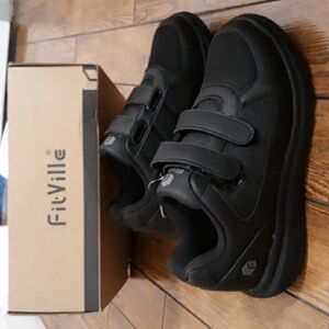 Diabetic Friendly, Arch & Heel Support Wide Black Sneakers